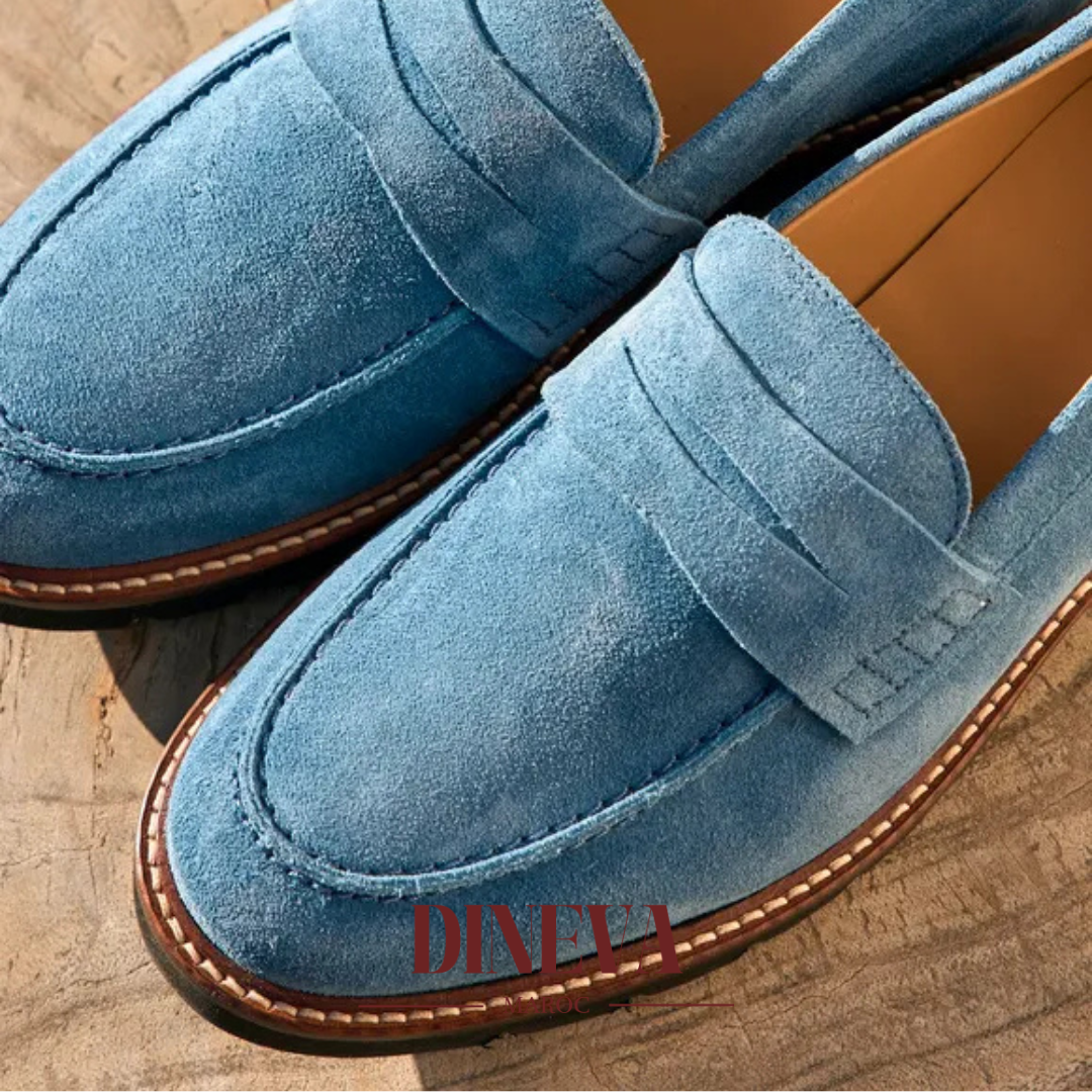 WOMEN'S MOCCASIN IN AZURE BLUE SUEDE
